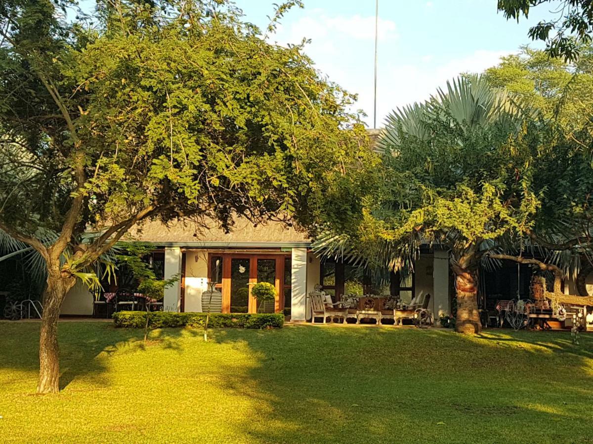 Kruger Allo B&B Komatipoort Bagian luar foto