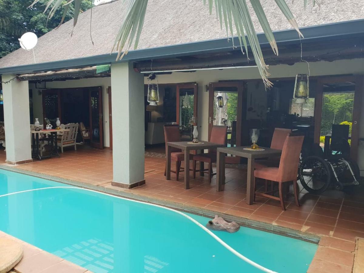 Kruger Allo B&B Komatipoort Bagian luar foto