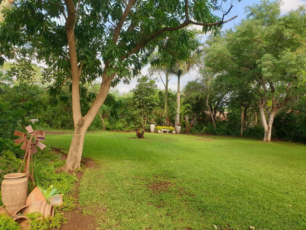 Kruger Allo B&B Komatipoort Bagian luar foto