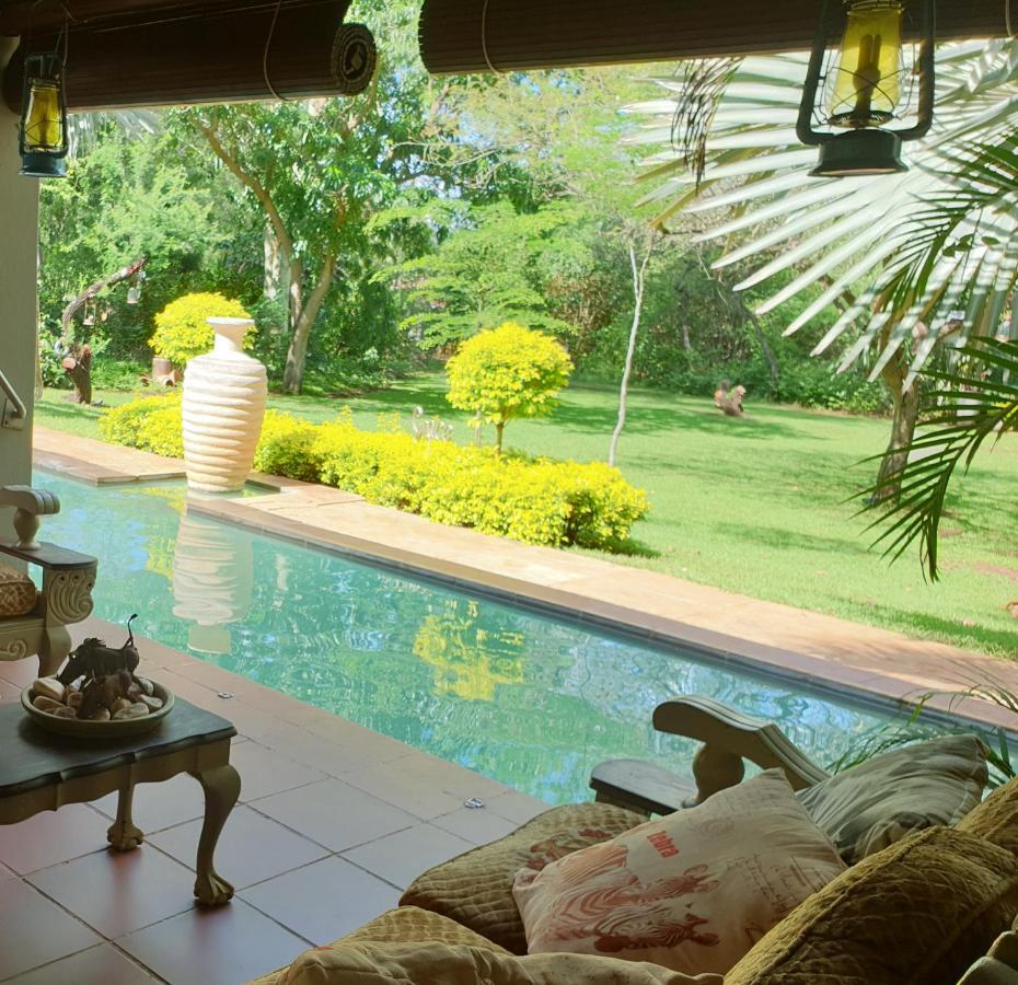 Kruger Allo B&B Komatipoort Bagian luar foto