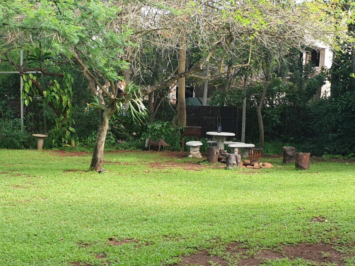 Kruger Allo B&B Komatipoort Bagian luar foto